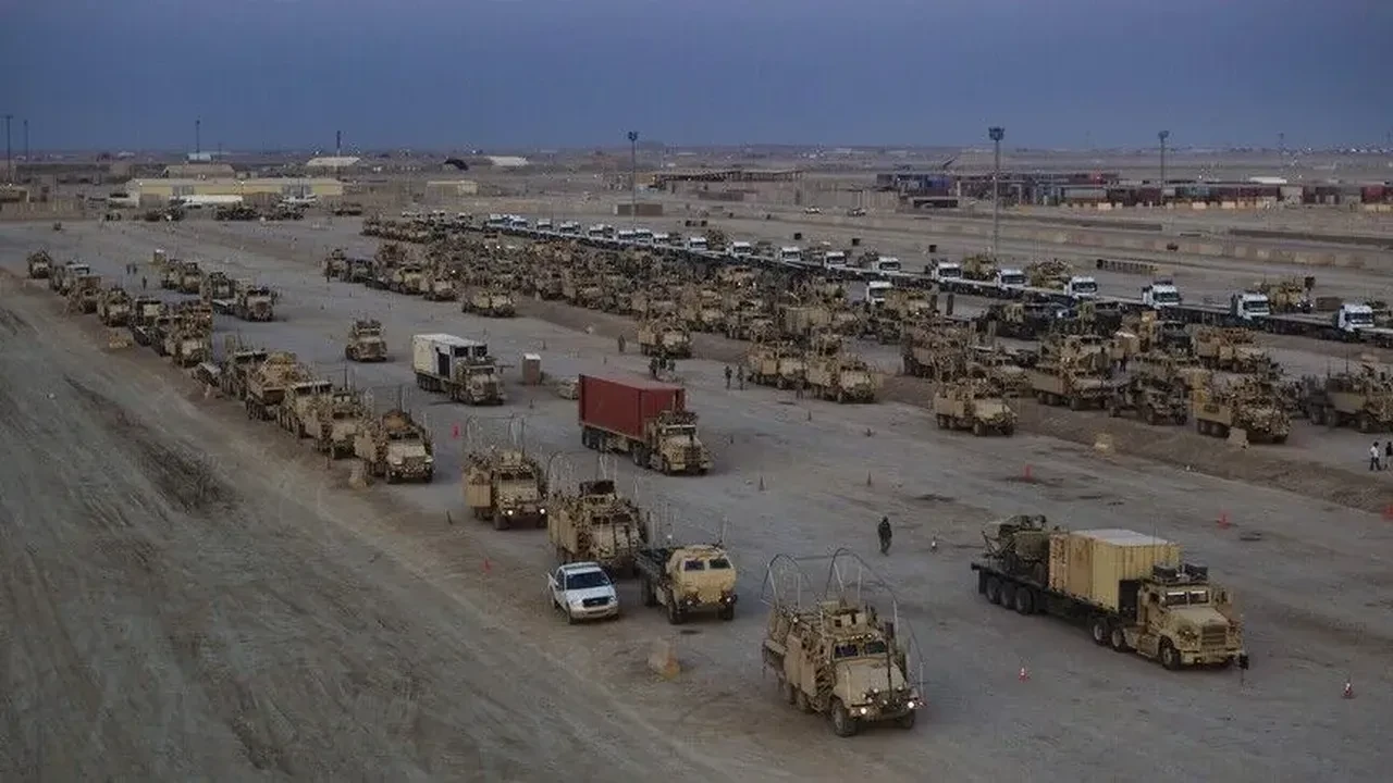 ABD askerleri 23 yılın ardından Irak'tan çekildi! Halk egemenlik, güvenlik ve istikrar bekliyor