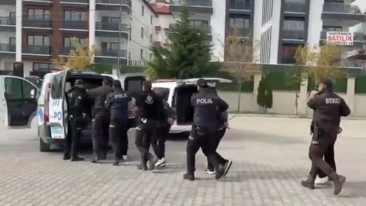 Ankara'da polise öldüresiye saldırı! 4 şehir eşkıyası tutuklandı