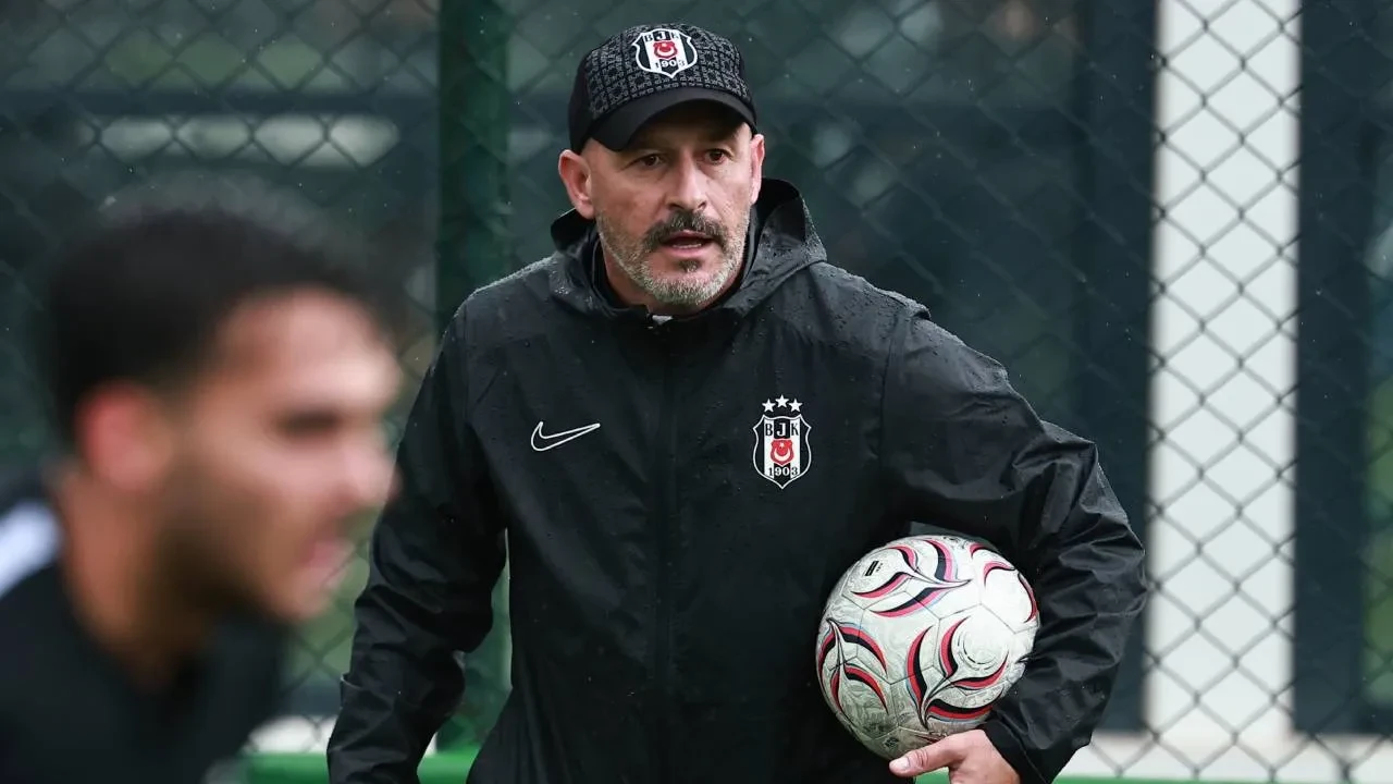 Beşiktaş'ta Vlahovic gelişmesi! Sırp golcüyle ilgili açıklama geldi
