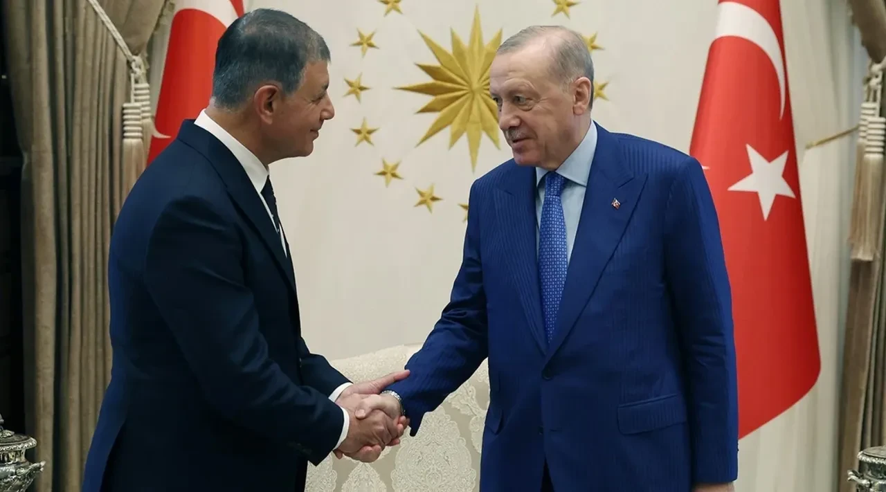 Cumhurbaşkanı Erdoğan, İzmir Büyükşehir Belediye Başkanı Cemil Tugay'ı kabul etti!