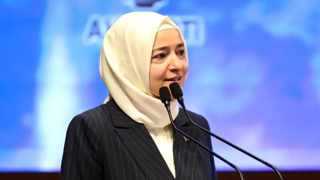 Fatma Betül Sayan Kaya 2,2 milyar lirayı iade etti