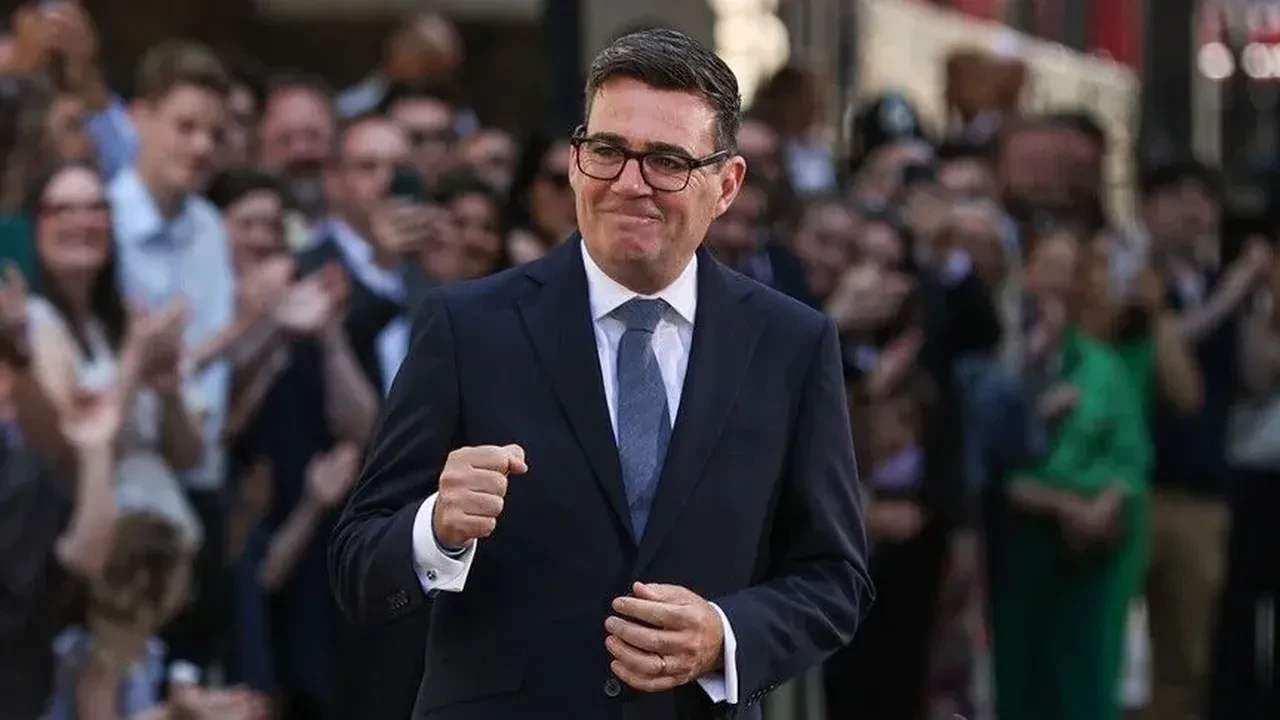 İngiltere Başbakanı Andy Burnham'dan 'Brexit' itirafı: Yeniden AB'ye katılabiliriz