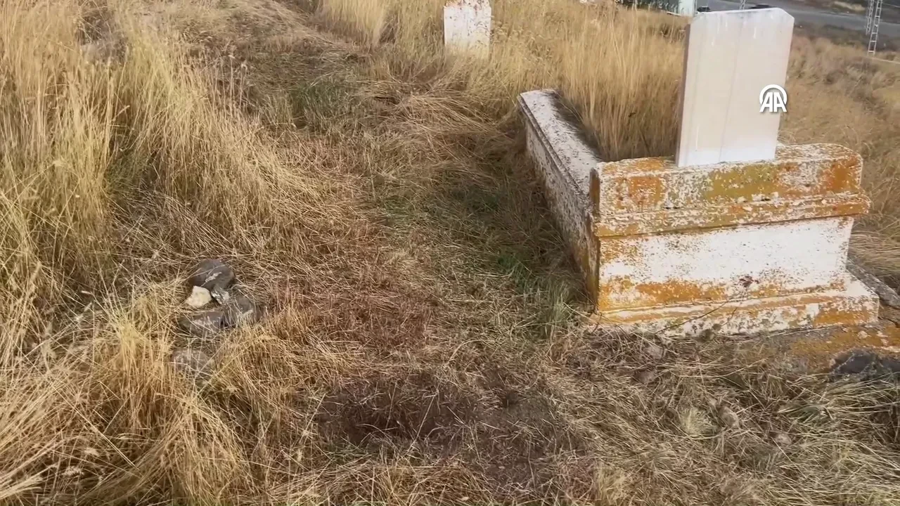 Kars'ta 1 günlük bebeğin şüpheli ölümü mezar açılınca aydınlandı! Peçete detayı kahretti: Anne ve anneanne tutuklandı