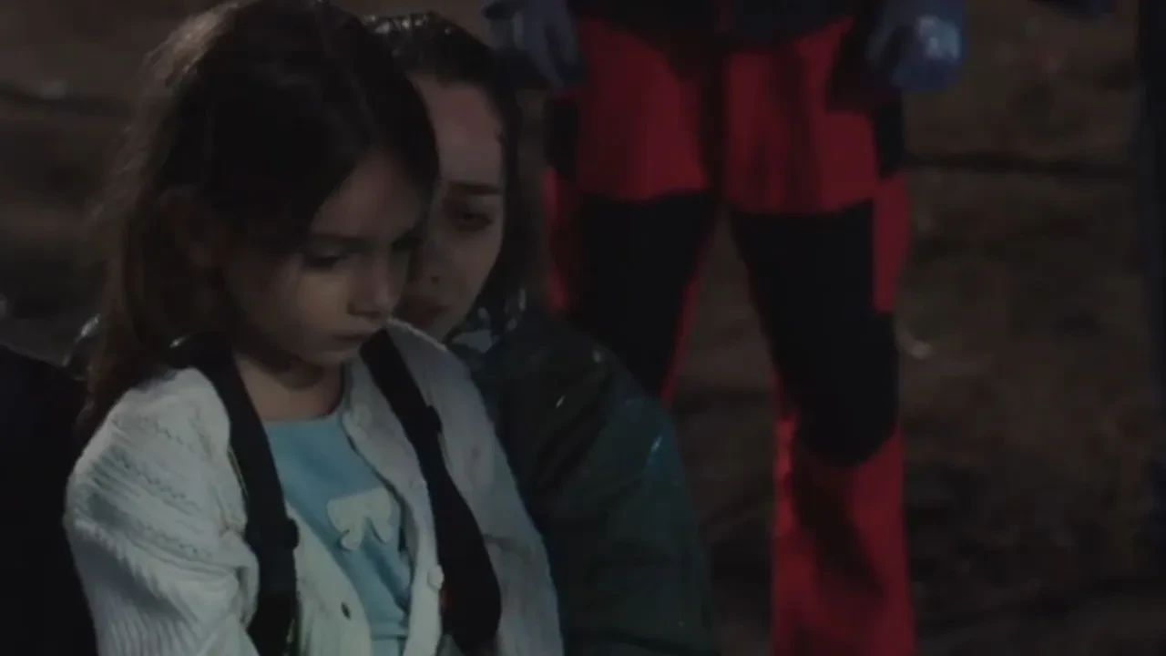 Sevdan Bir Ateş’te baba kız sahnesi duygulandırdı! Beyza Karabacak ve Murat Ünalmış’ın sarılma anı
