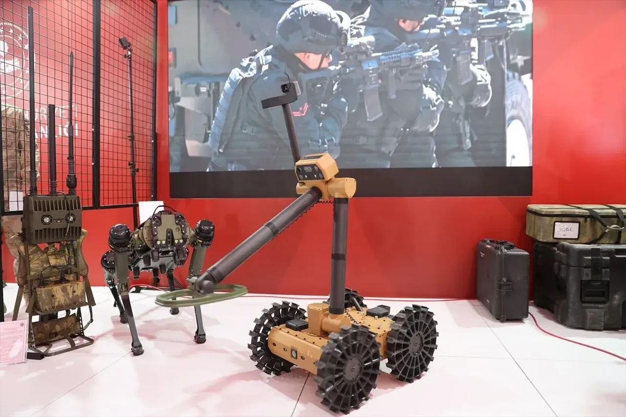 TEKNOFEST Güneydoğu'da Jandarmanın robotları ilgi odağı oldu