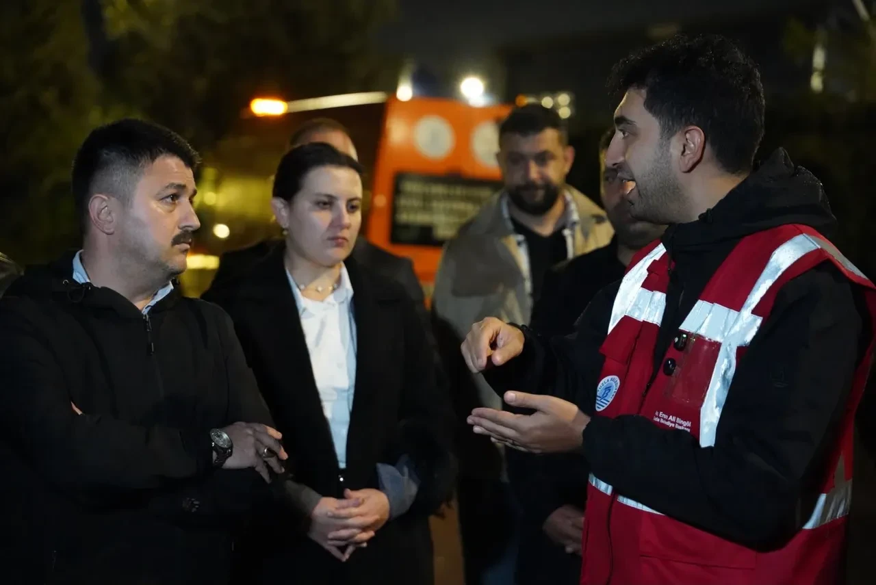 Tuzla, Gebze, Darıca ve Çayırova'da kötü koku alarmı! Vatandaşlardan şikayet yağdı, belediyelerden açıklama geldi