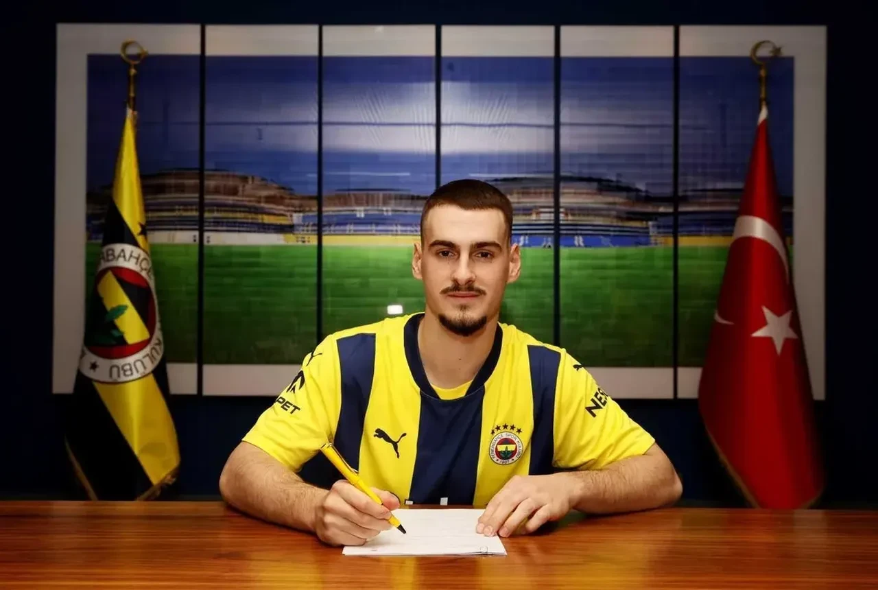 Fenerbahçe'de kritik saatler! TFF'nin +4 kontenjanı için sürpriz hamle