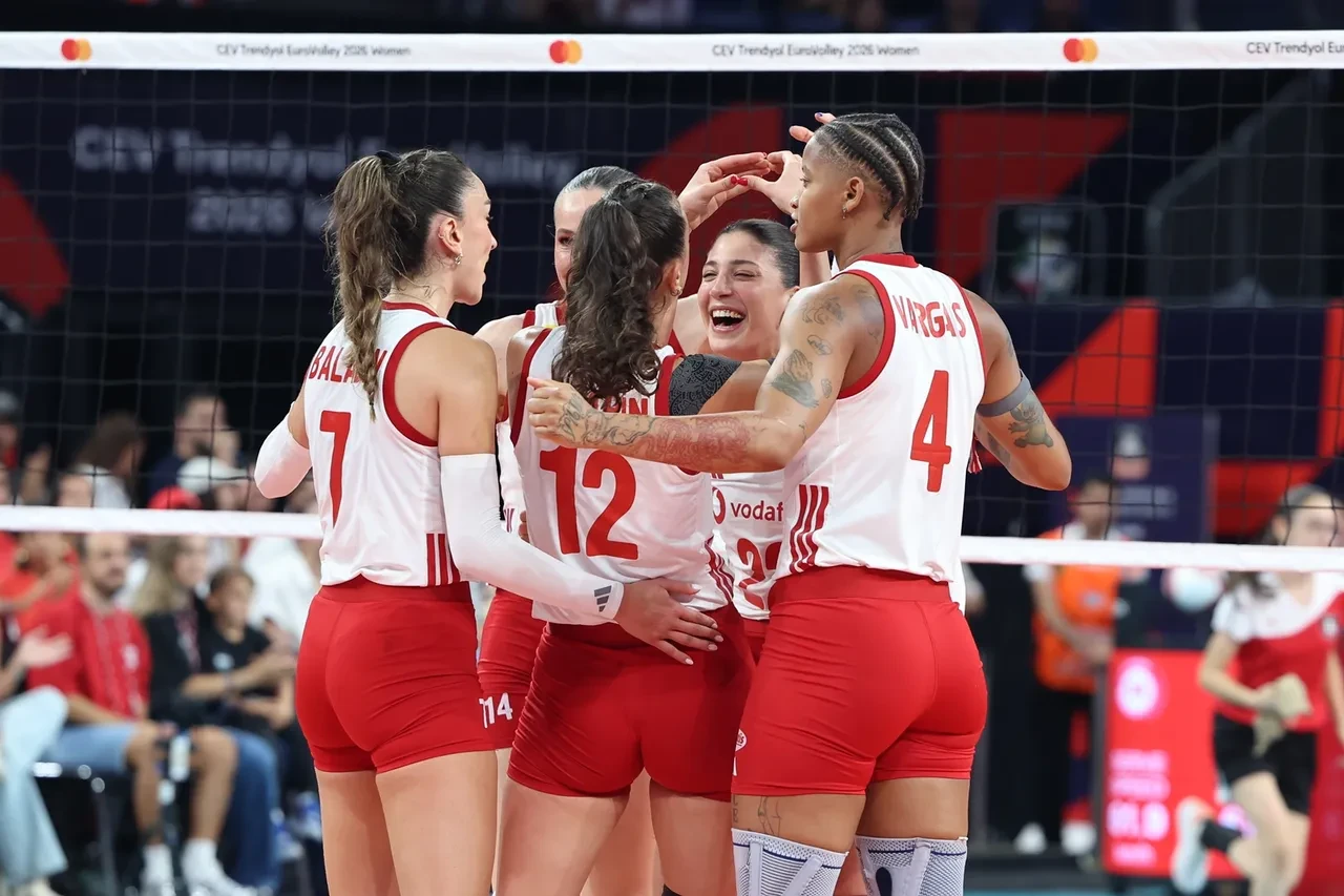 Filenin Sultanları yarı final maçı ne zaman? Türkiye-Sırbistan maçı ne zaman? CEV Avrupa Şampiyonası yarı finali nerede, ne zaman oynanacak?