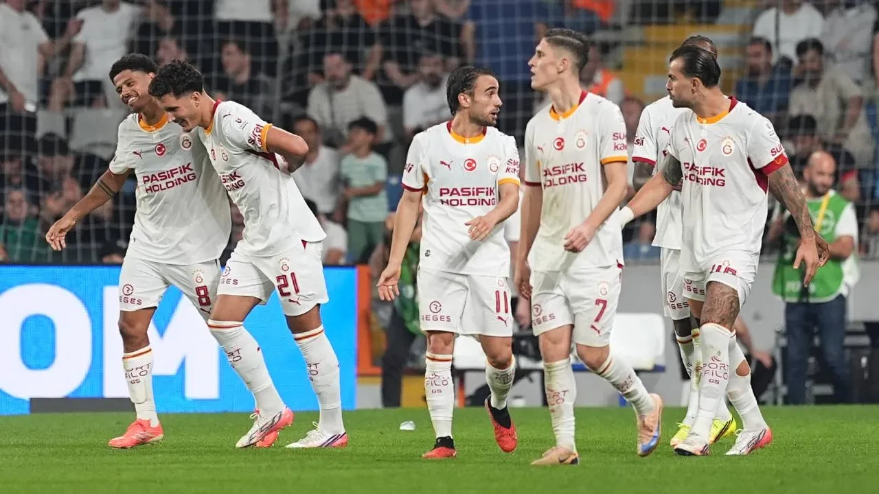 Galatasaray'da Metin Öztürk'ten hakem isyanı! "Ofsayt çizgisini çizmeyi beceremiyorlar"
