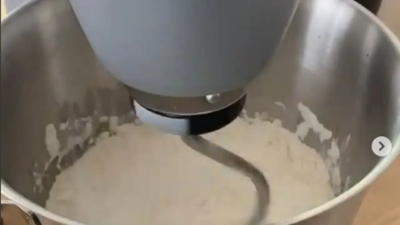 İçi dolgulu, dışı yumuşacık Almanya’nın meşhur çöreği! MasterChef Krappen tarifi