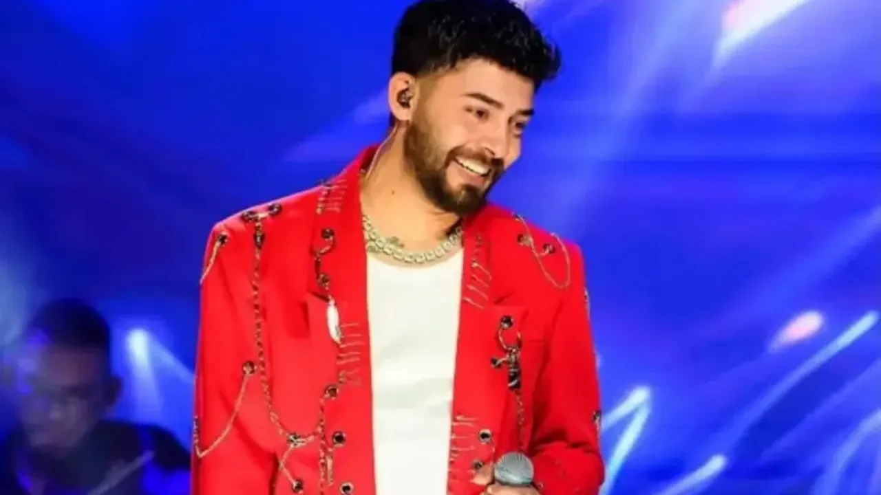 Kurtuluş Kuş konseri yarıda kaldı! Sahneyi terk edince ortalık karıştı