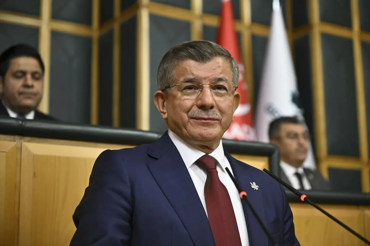 Mehmet Uçum'dan Ahmet Davutoğlu için kullanılan 'Seçilmiş son başbakan' ifadesine tepki: Son derece sorunlu ve absürt