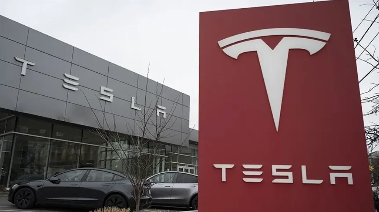 Tesla sahipleri dikkat: Kontrol tamamen ele alınacak!