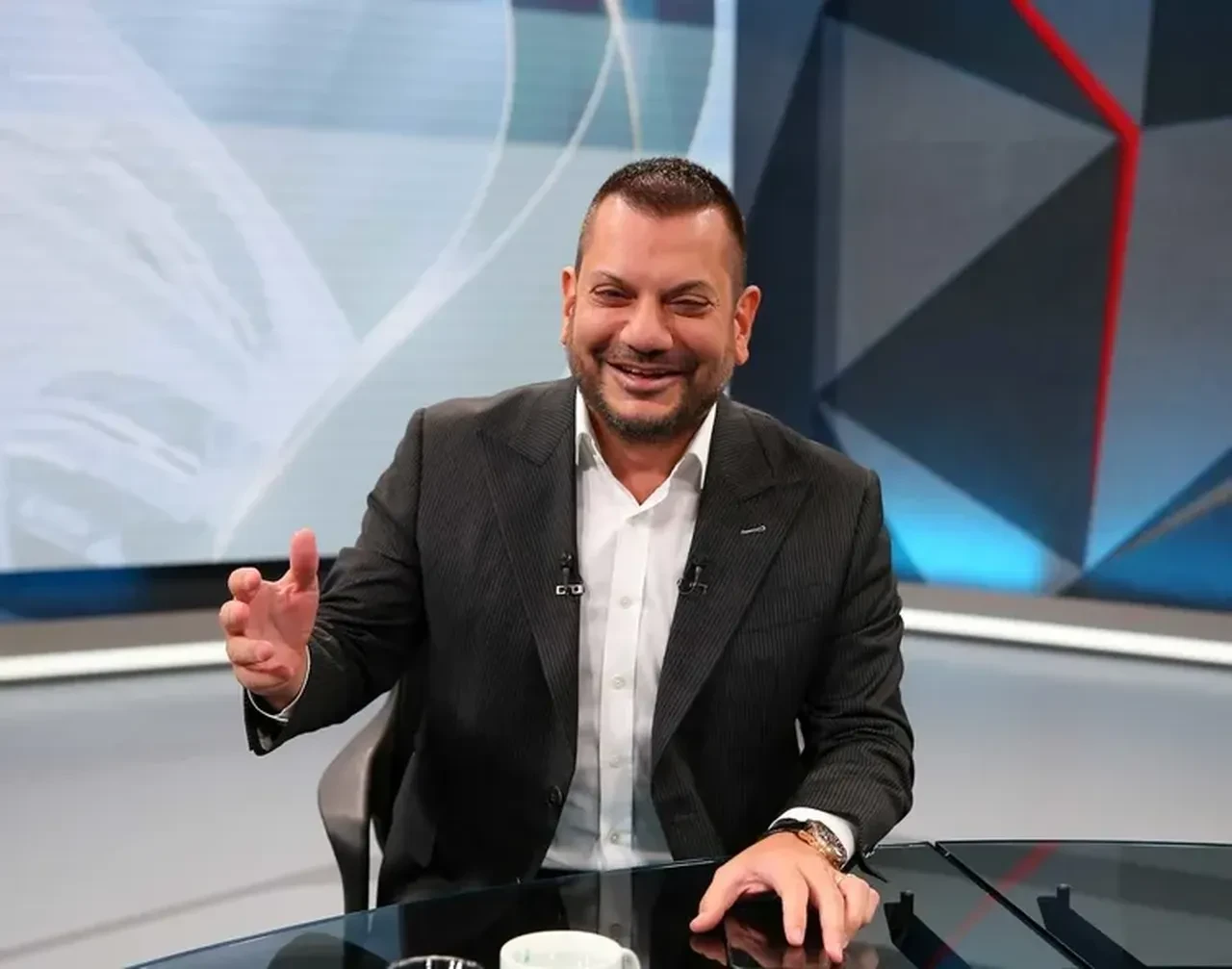Trabzonspor'un teknik direktörü kim olacak? Arda Turan, Fatih Terim, Conte, Şenol Güneş derken listeye sürpriz isim eklendi!