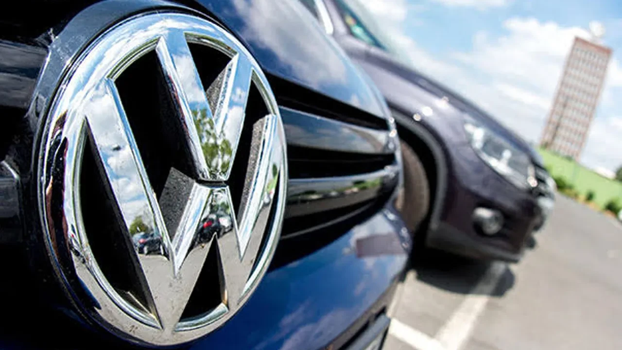 Volkswagen'den radikal karar: 50 bin kişi daha işten çıkarılacak, model çeşitliliği azaltılacak