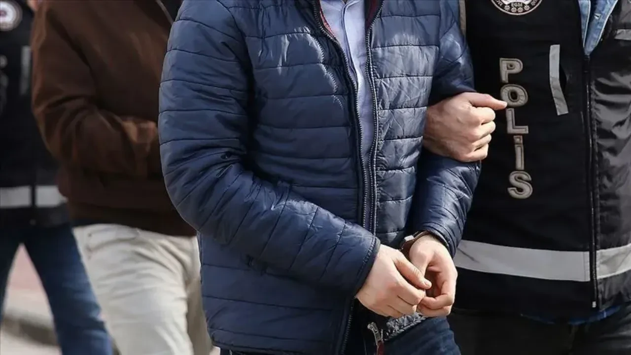 Yeni nesil suç örgütlerine operasyon! Bakan Gürlek: 'Antalya ve Kayseri'de 46 şüpheli hedef alındı'