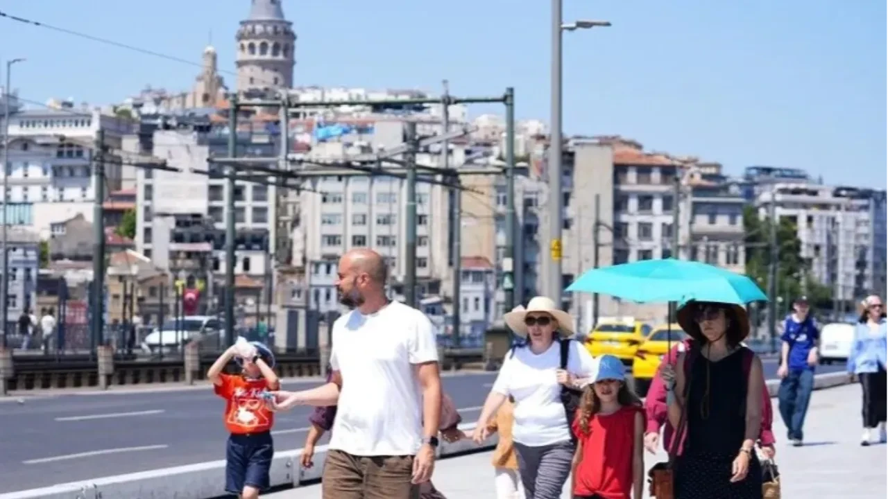 5 Eylül 2026 hava durumu: Sıcaklıklar yükselecek, 3 bölgeye sağanak uyarısı