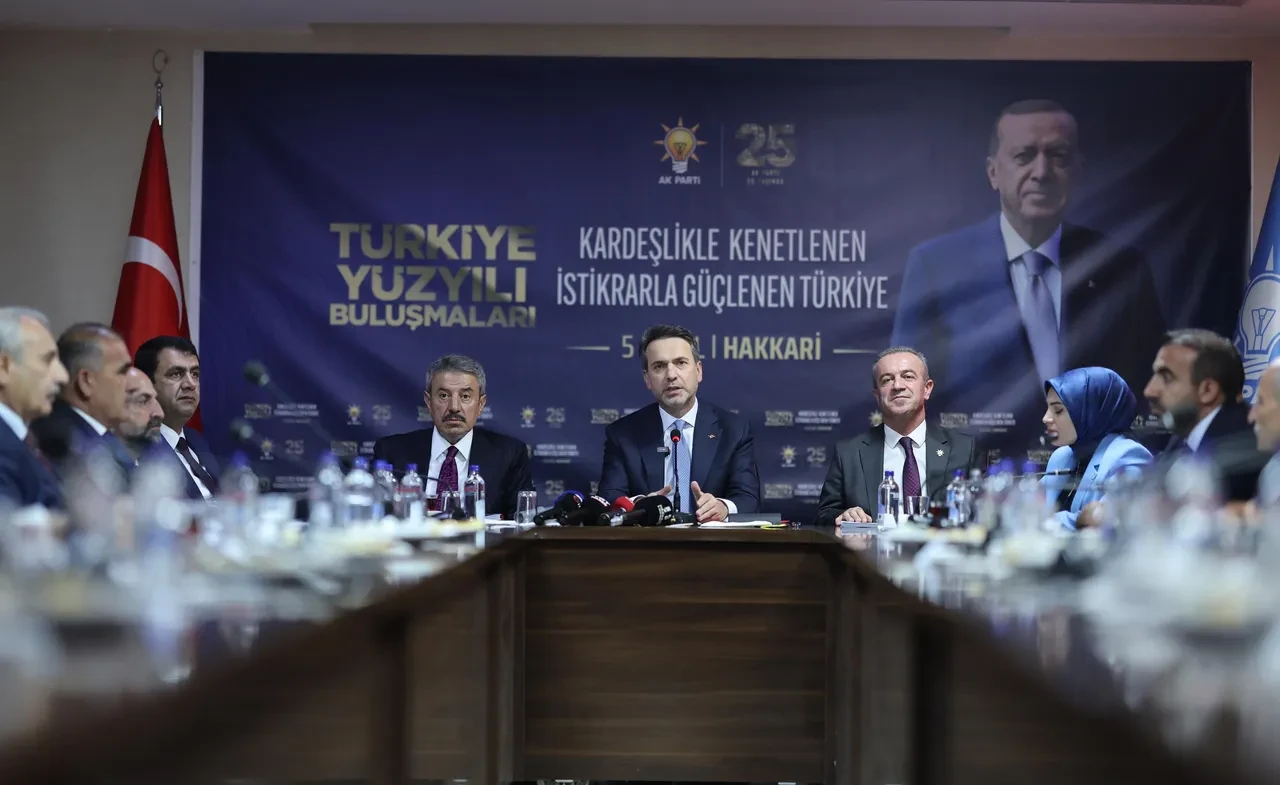 Bakan Bayraktar Hakkari'de açıkladı: Maden şehri oluyor