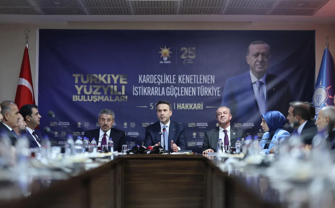 Bakan Bayraktar Hakkari'de açıkladı: Maden şehri oluyor