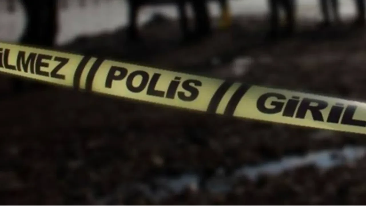 Bakırköy'de oteli bir anda alevler sardı: 12 kişi yaralandı