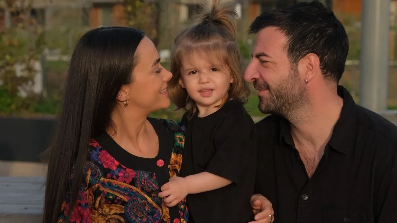 Hande Soral’dan yıllar sonra gelen aşk itirafı! Eşi İsmail Demirci’nin kulağına söylemiş