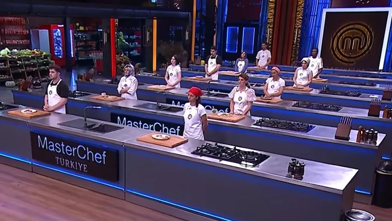Masterchef 2026 yedeklerden ana kadroya giren son iki yarışmacı kim? 5 Eylül MasterChef 2026’ya yedeklerden ana kadroya giren yarışmacılar