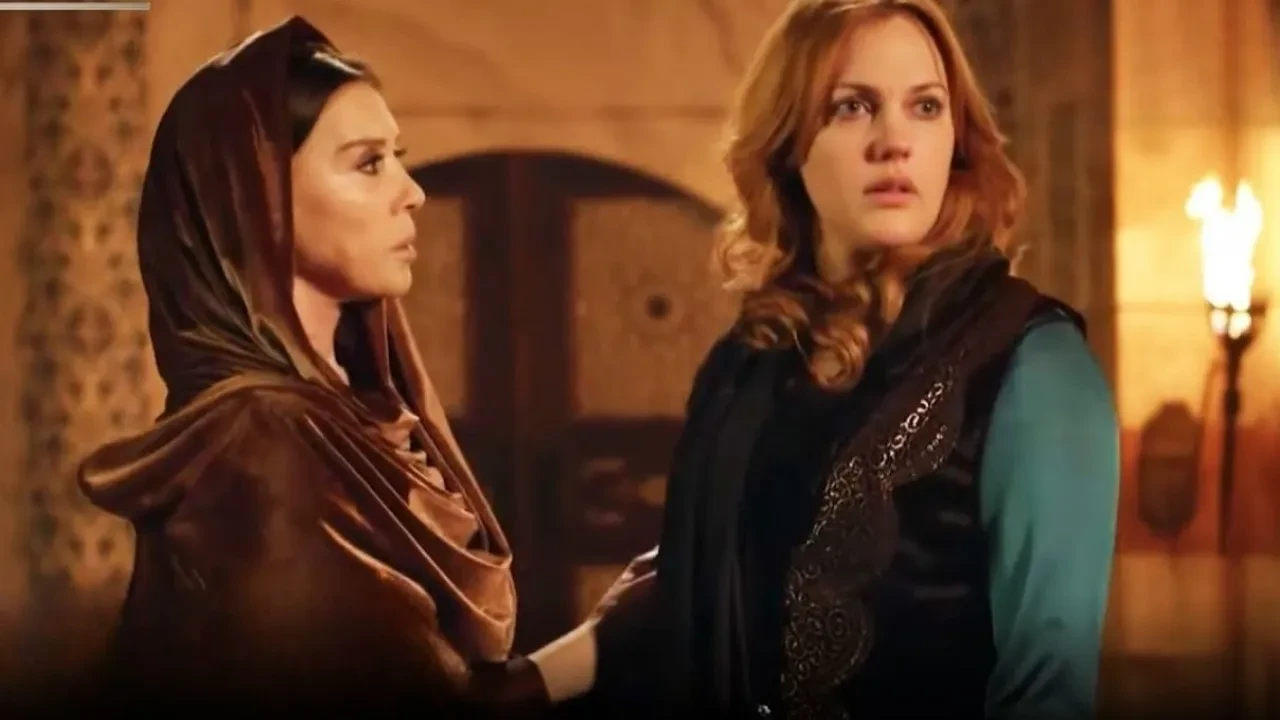Nebahat Çehre ve Meryem Uzerli yıllar sonra yan yana! Muhteşem Yüzyıl’ın Sultanları aynı karede buluştu