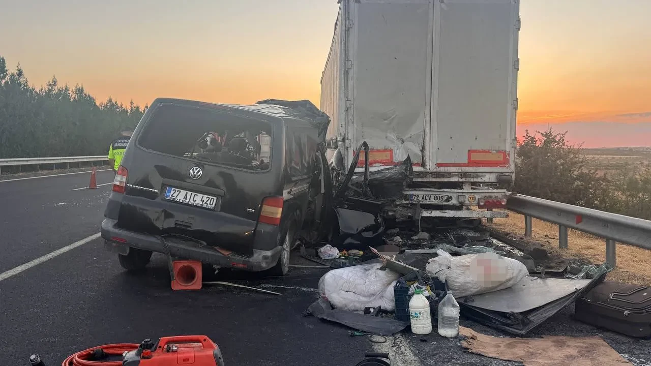 Şanlıurfa’da feci kaza: 2 ölü, 2 ağır yaralı
