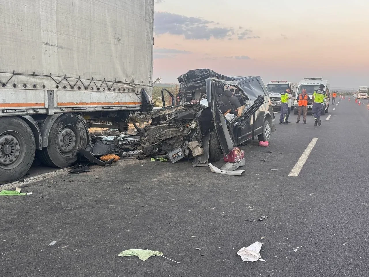 Şanlıurfa’da feci kaza: 2 ölü, 2 ağır yaralı