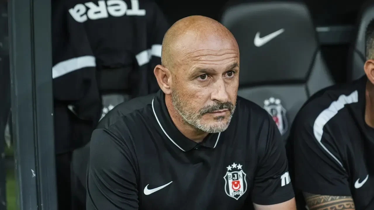 Süper Lig'de sezonun ilk derbisi! İşte Fenerbahçe-Beşiktaş maçının 11'leri