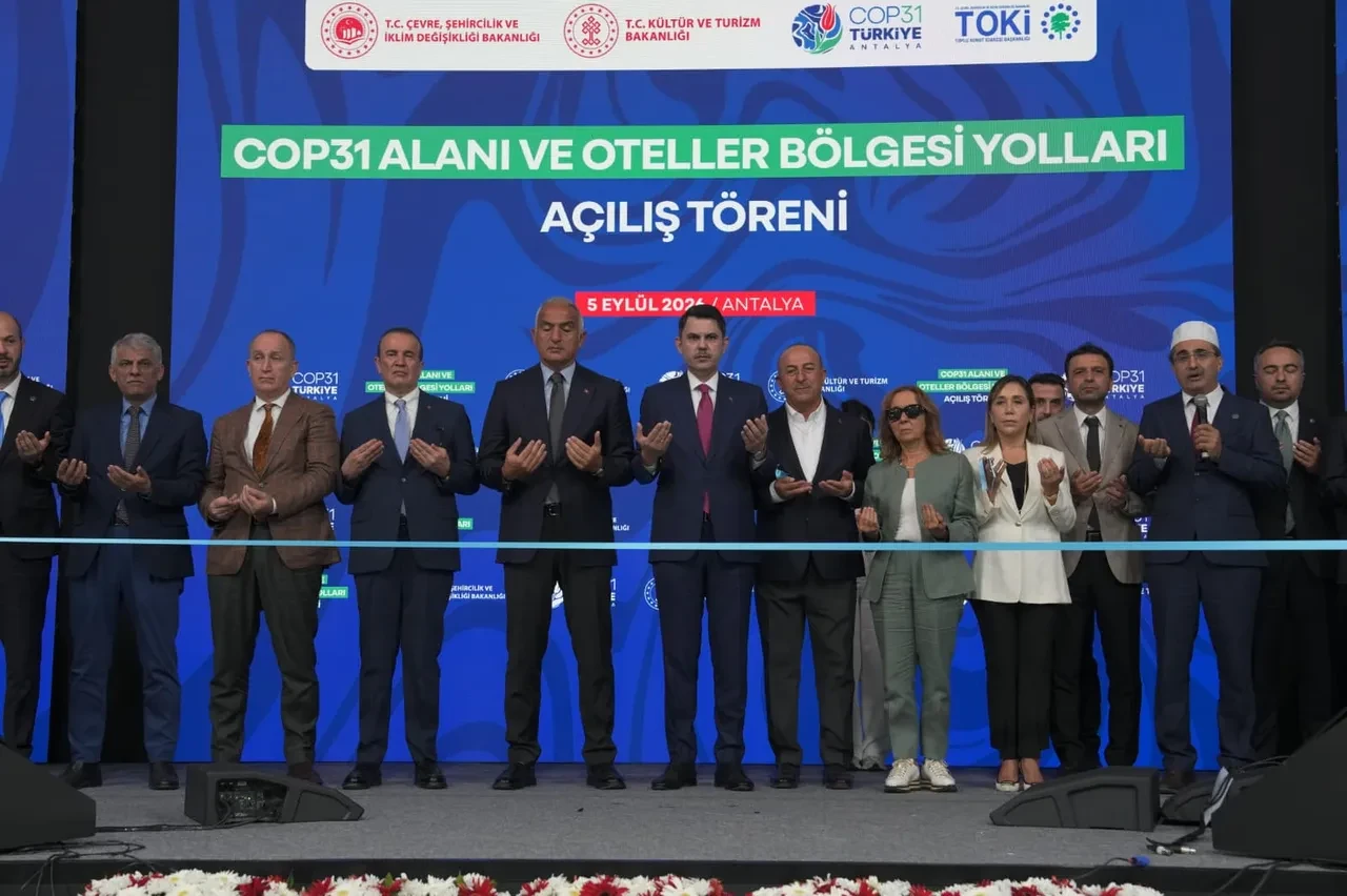 Türk turizminin kalbi Antalya’ya 19,2 milyar liralık kültür ve turizm yatırımı