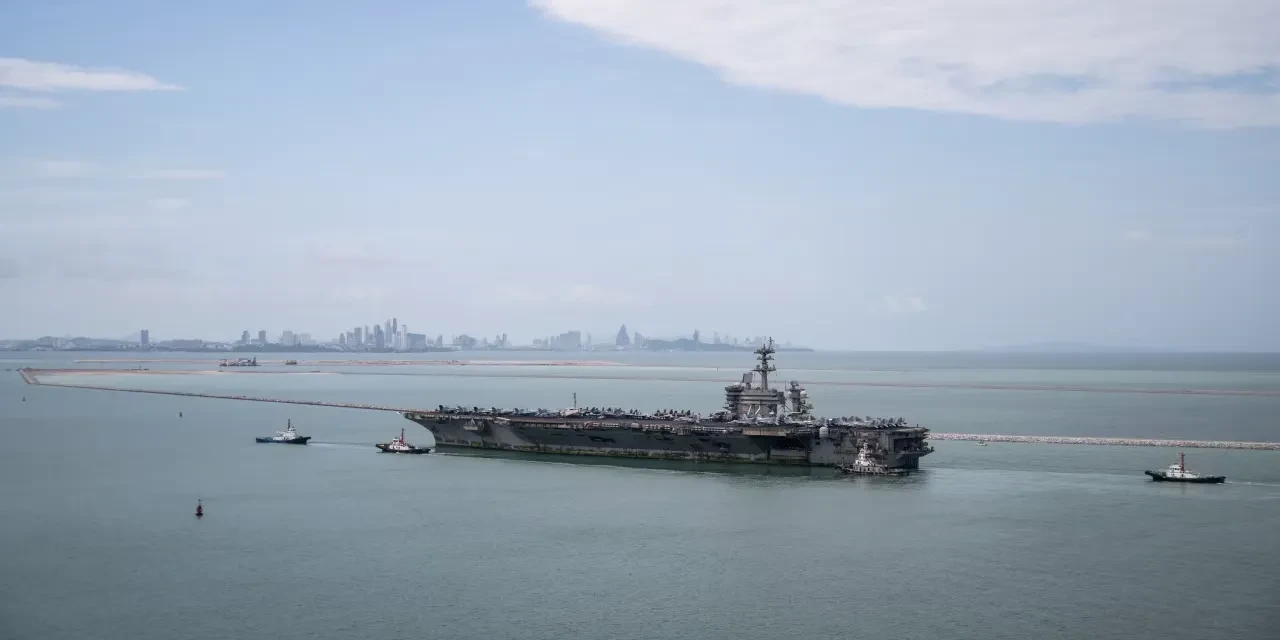 ABD'nin dev uçak gemisi USS Abraham Lincoln’ün son hali şaşırttı! Aylarca limana uğramamıştı
