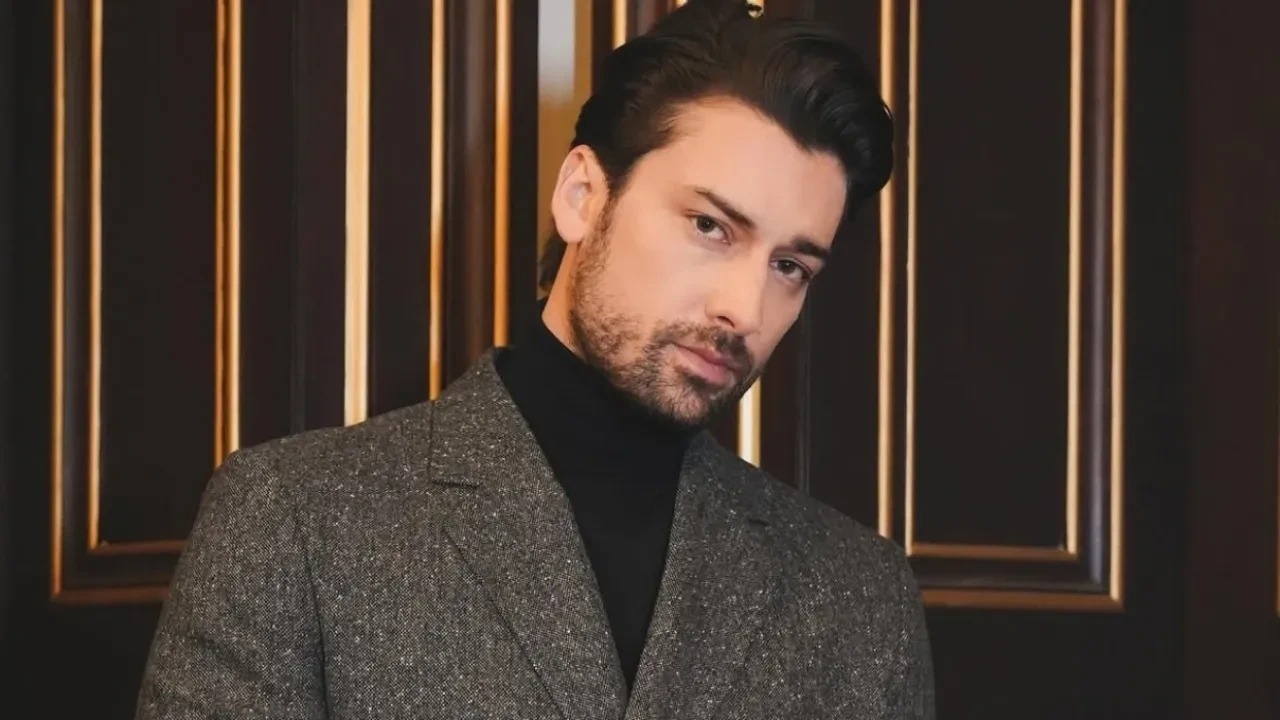 Alp Navruz Venedik'te ödül aldı! Dünyaca ünlü oyuncu Faye Dunaway’le bir araya geldi