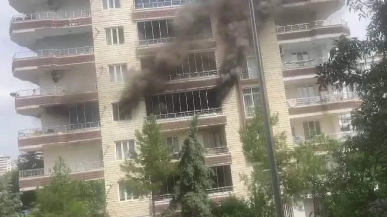 Diyarbakır'da korkutan yangın: Yedinci katta mahsur kalan çocukları itfaiye kurtardı!