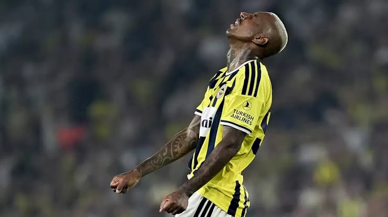 Fenerbahçe'den ayrılan Talisca'dan derbi sonrası olay paylaşım