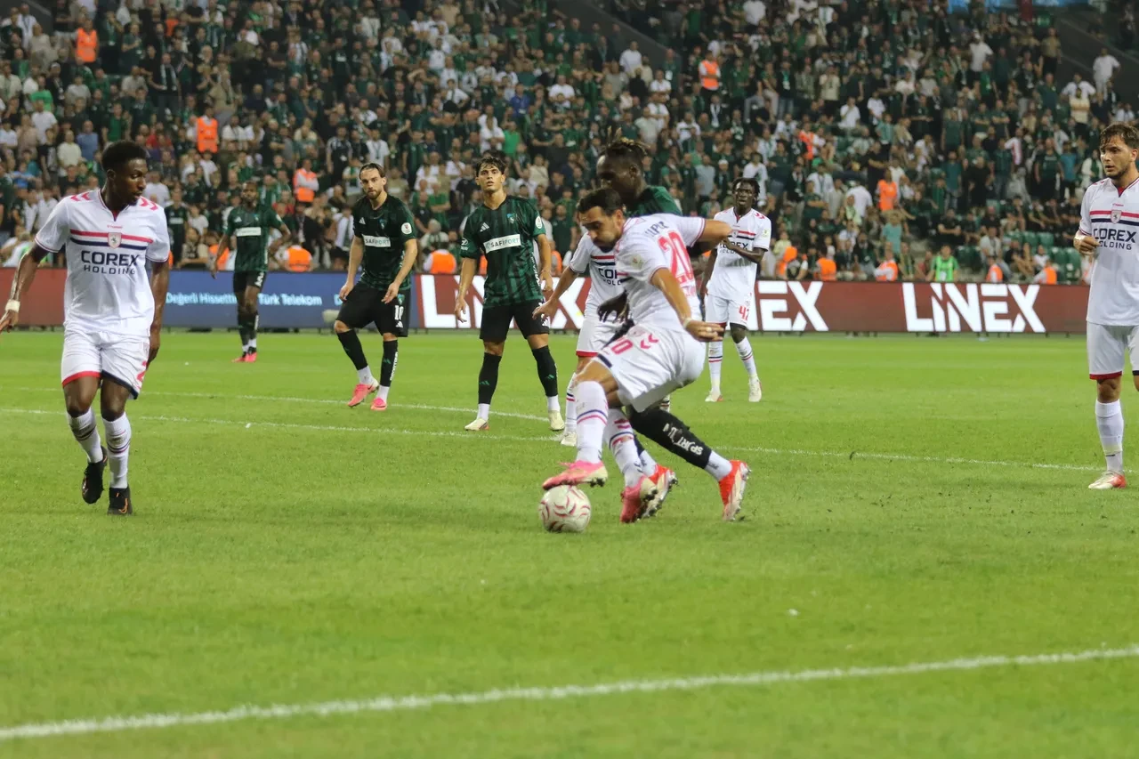 Kocaelispor evinde Samsunspor'u 1-0 yendi