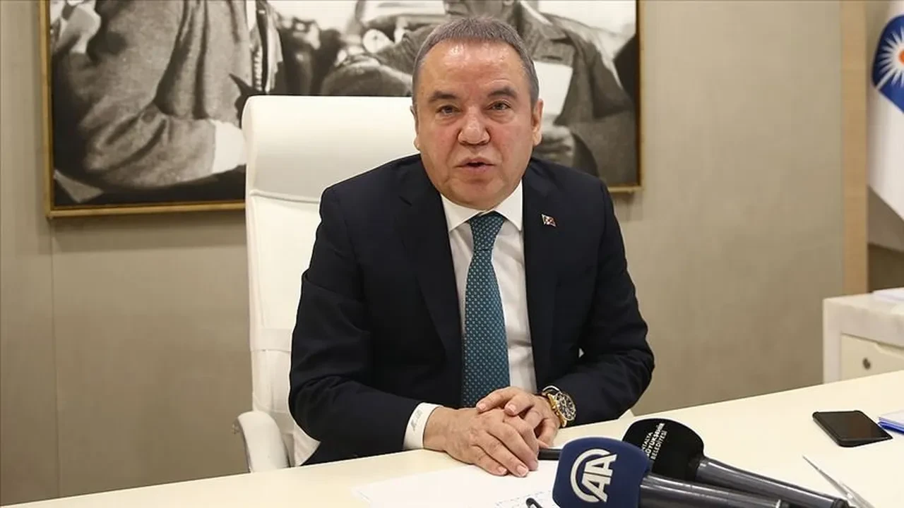 Muhittin Böcek dosyasında 2 yeni mağdurdan fuhuş iddiası! 'Belediyede iş vaadiyle evine götürdü...'