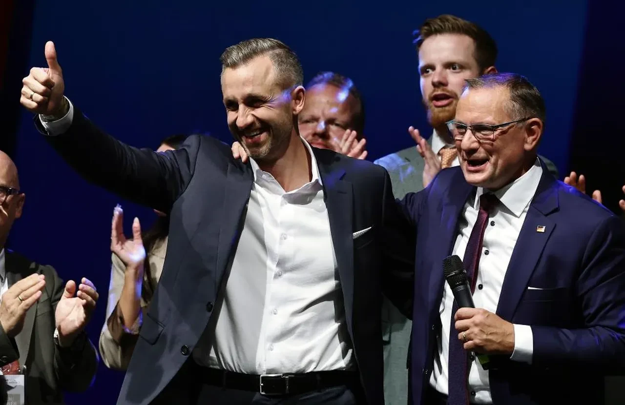 Almanya'da Saksonya-Anhalt eyaleti meclis seçimini aşırı sağcı AfD kazandı