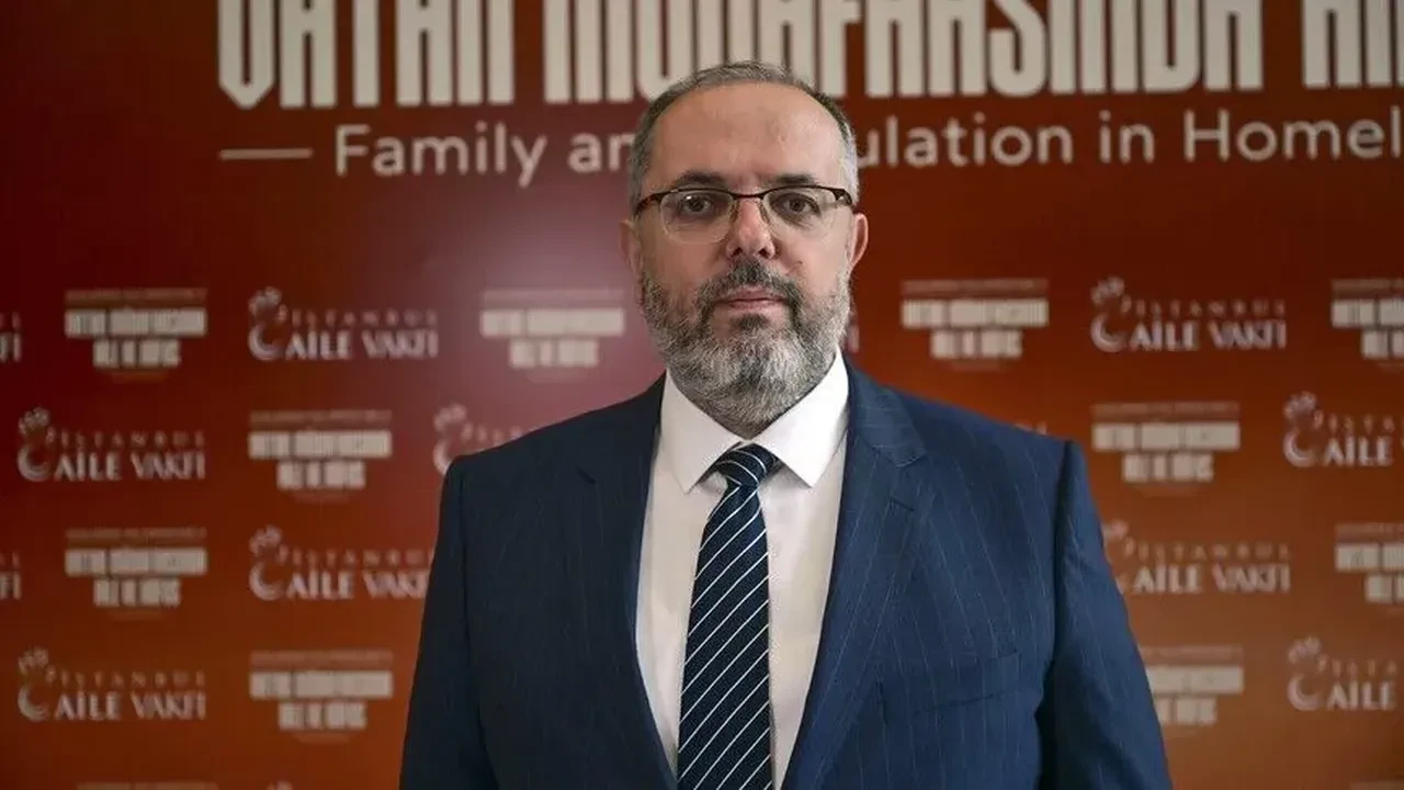 Bakan Ersoy ile Prof. Dr. Erhan Afyoncu’dan tarih ve kültür buluşması