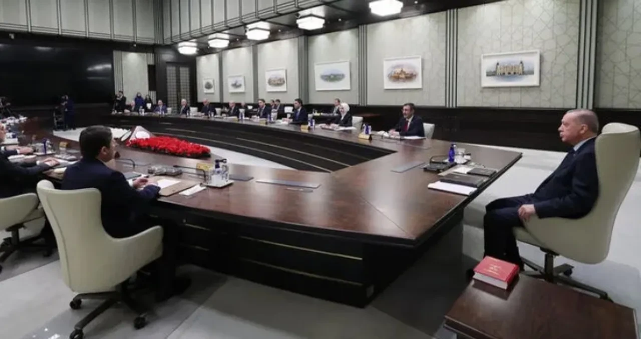 Cumhurbaşkanı Erdoğan başkanlığında Kabine toplanıyor: Önemli başlıklar masada