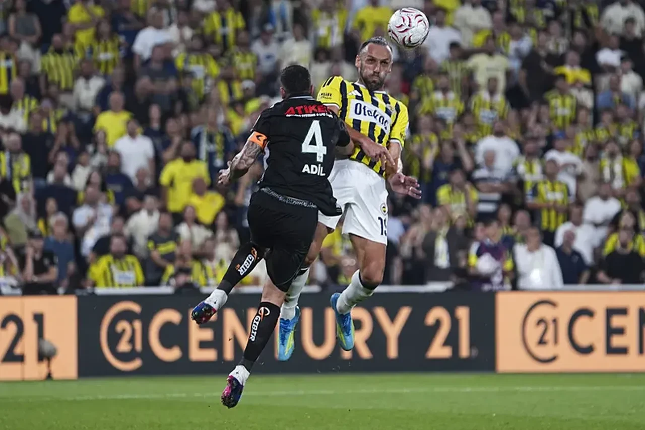 Fenerbahçe'de Adil Demirbağ gerçeği ortaya çıktı! Transfer neden yattı? İşte iddia edilen bonservis bedeli