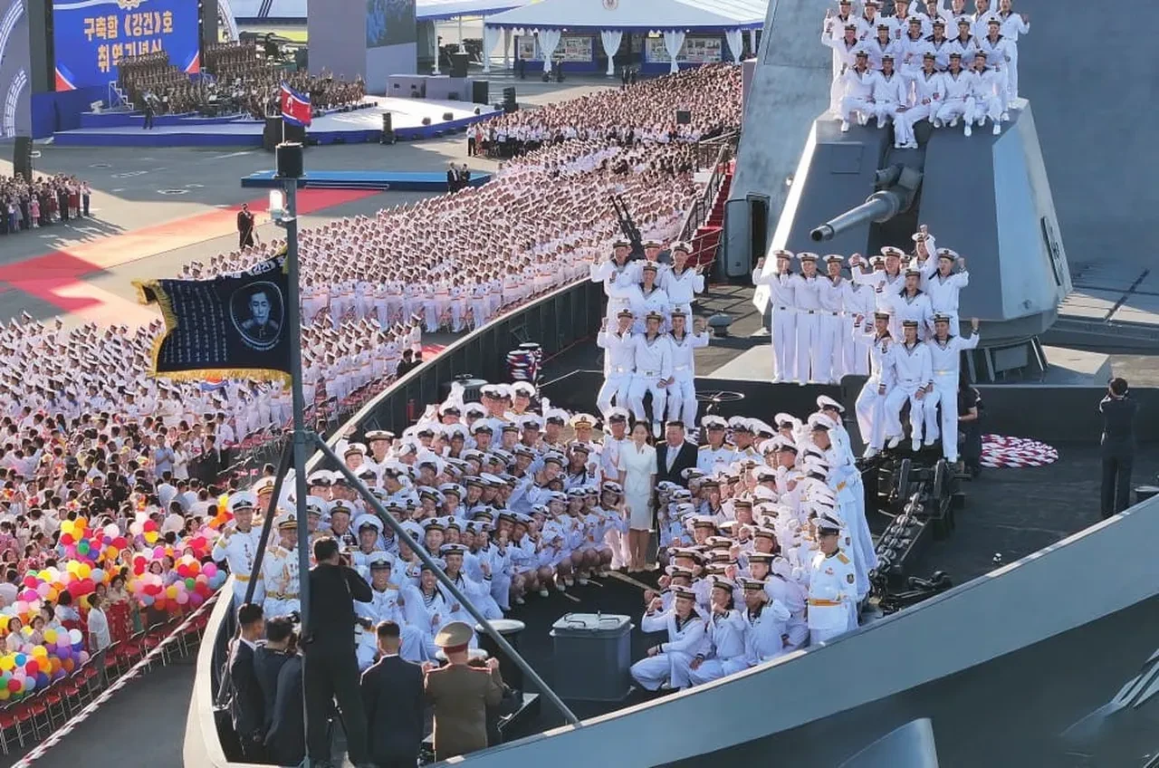 Kuzey Kore'den yeni gözdağı hamlesi nükleer kapasiteli savaş gemisi denize indi