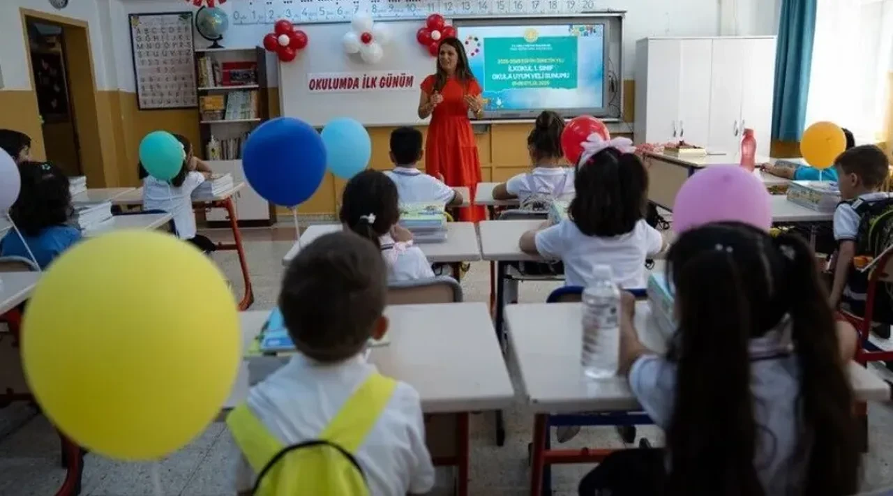 Okula dönüş başladı: 3 kademede uyum zili çalıyor