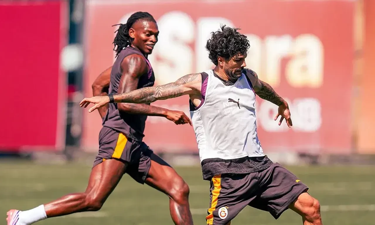 Rafael Leao'dan Sane ve Okan Buruk itirafı: '10 numarayı istedim ama...'