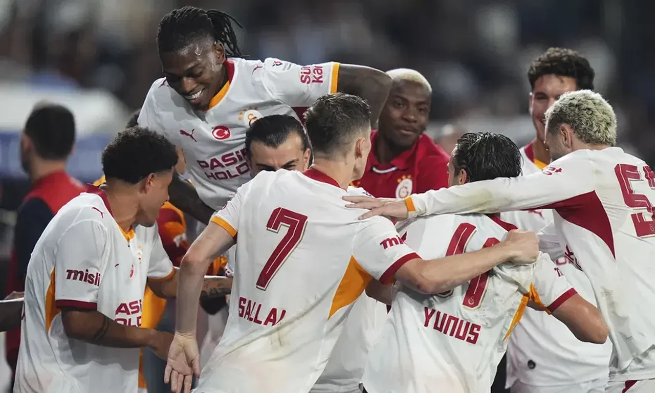 Rafael Leao'dan Sane ve Okan Buruk itirafı: '10 numarayı istedim ama...'