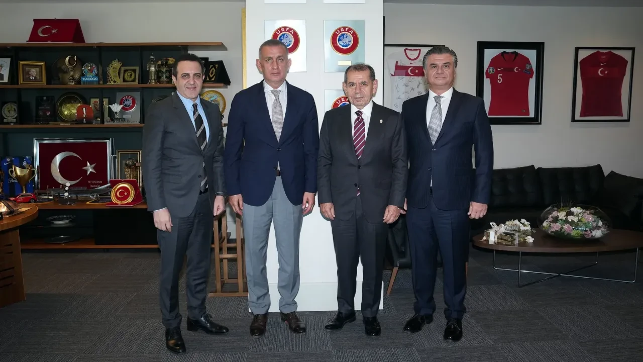 TFF'de sürpriz ziyaret: Dursun Özbek Riva'da İbrahim Hacıosmanoğlu ile buluştu