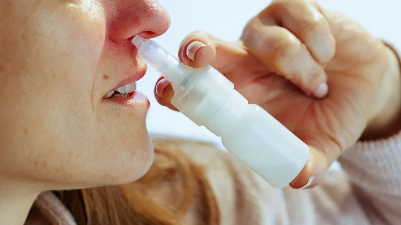 Alın ve yüzünüz ağrıyorsa dikkat! Sinüzit ağrısını evde hafifletme formülü İbrahim Saracoğlu’ndan