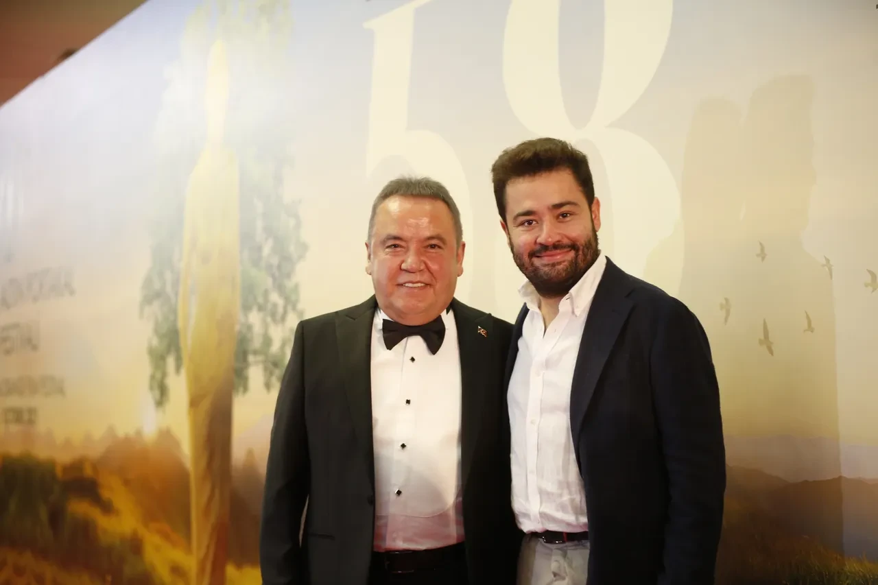 Antalya'daki rüşvet davasında sarsıcı savunma: "Muhittin Böcek'in oğlu olduğum için tutukluyum"