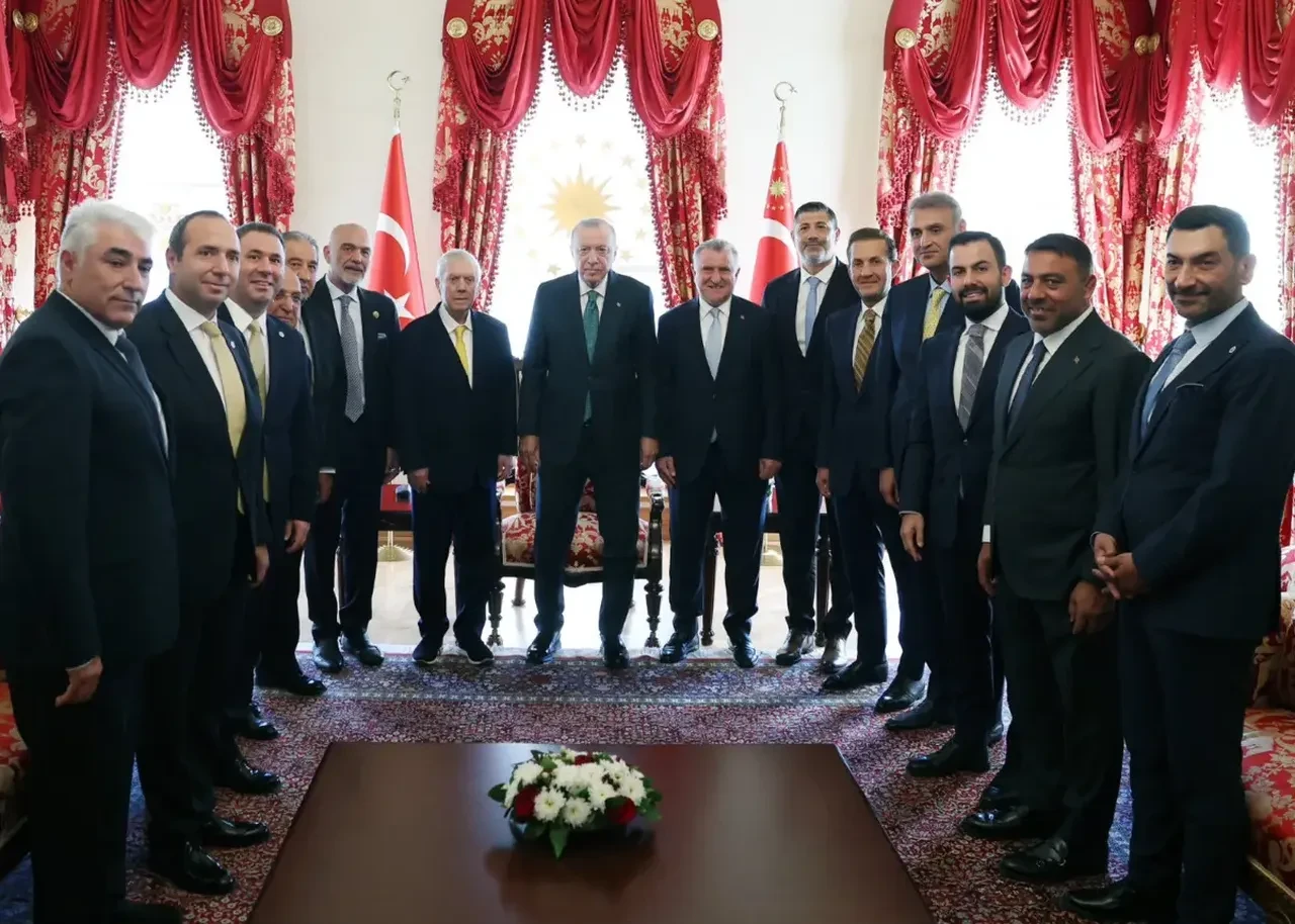 Aziz Yıldırım istedi, Cumhurbaşkanı Erdoğan onayı verdi! Fenerbahçe'den yeni stat projesi iddiası