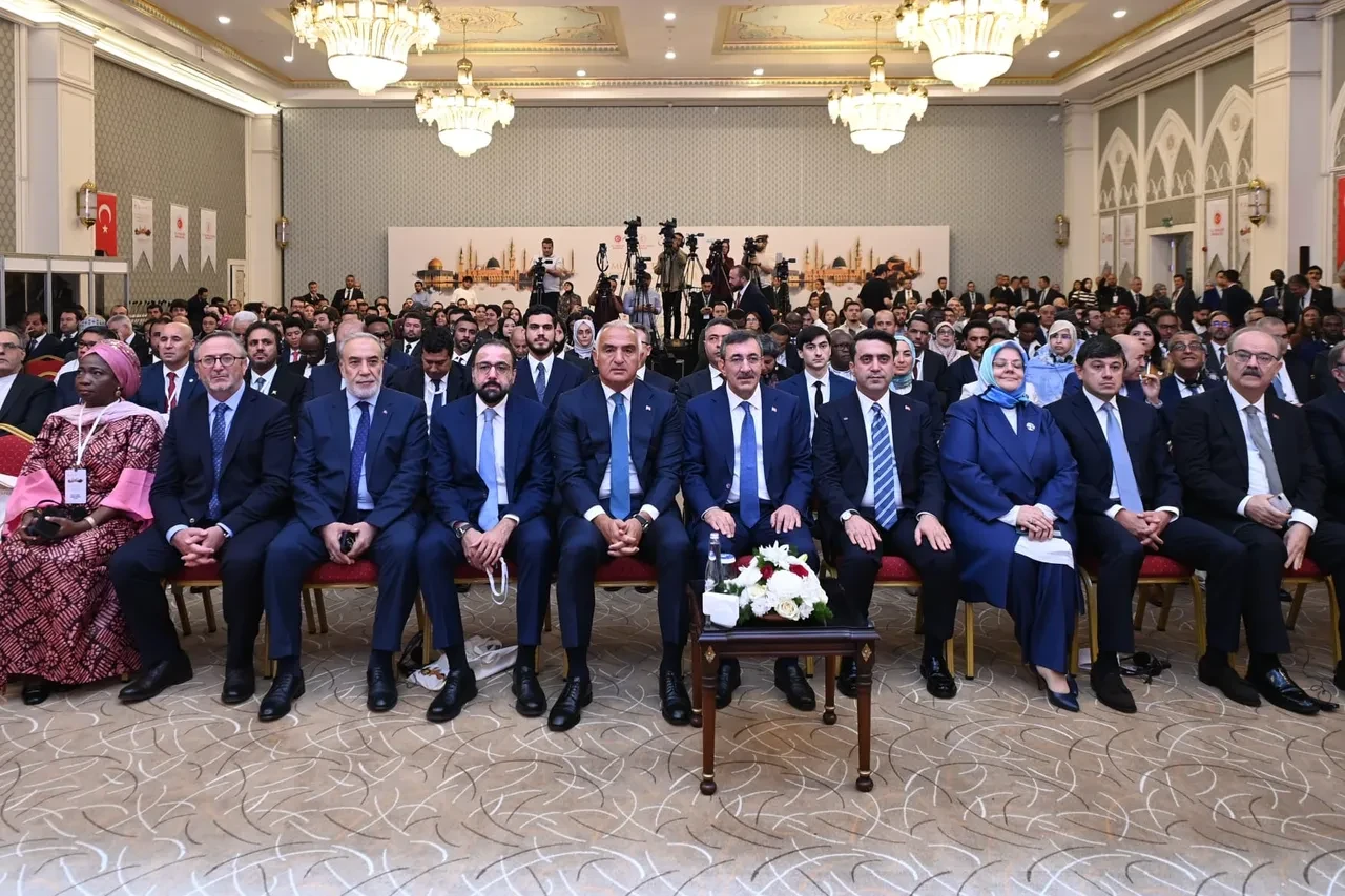 Bakan Ersoy’dan Gazze çağrısı: 'Müslüman diasporaların Filistin mücadelesini dünyaya anlatmada kritik rolü var'